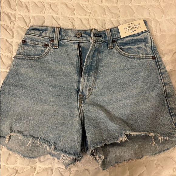 Abercrombie 90s relaxed cutoff short high rise - new with tags - Picture 2 of 3